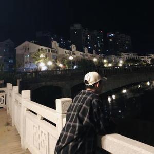 欧美亚洲一区综合精品
